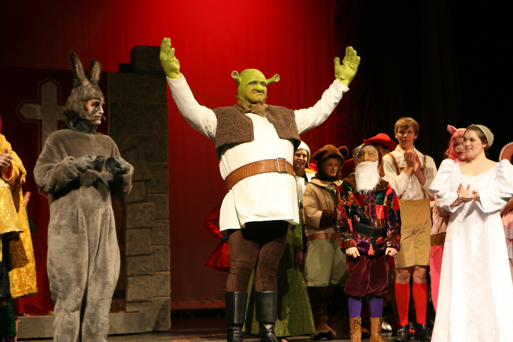 Jamie as Shrek in December 2014. Jamie as Shrek in December 2014.